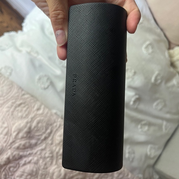 Prada sunglasses - Picture 8 of 8